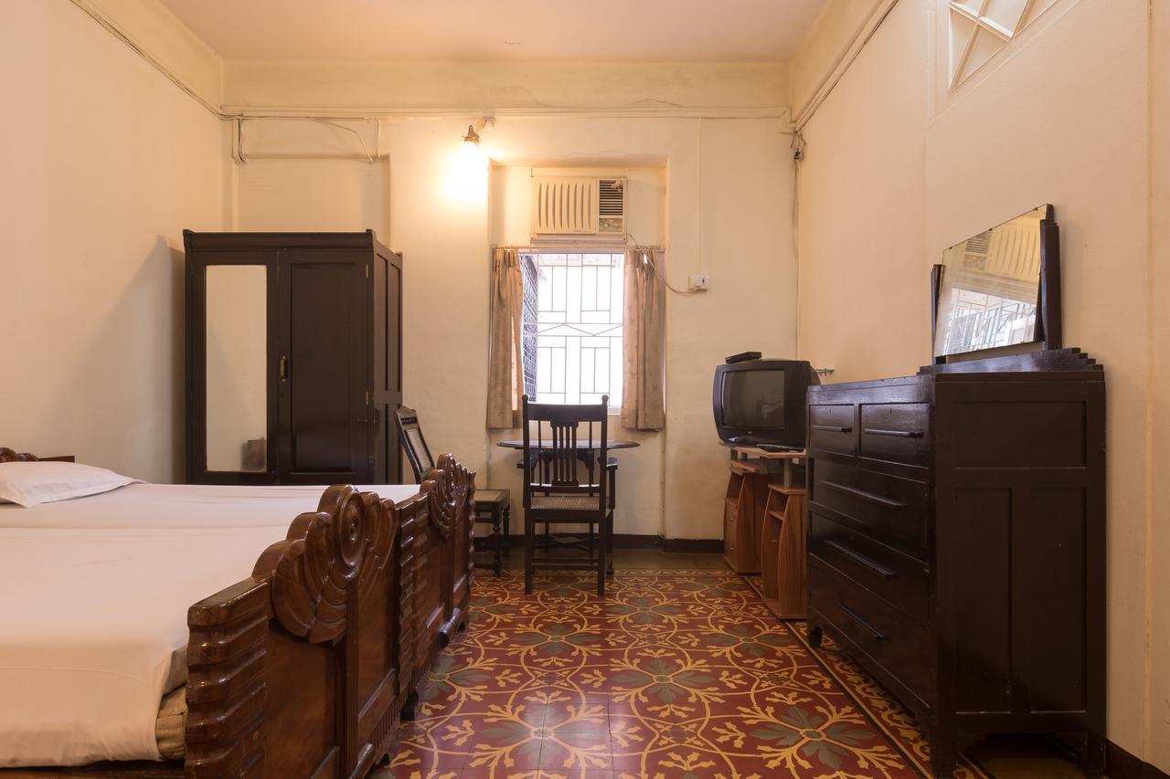 Bed And Breakfast At Colaba Mumbai Exterior photo